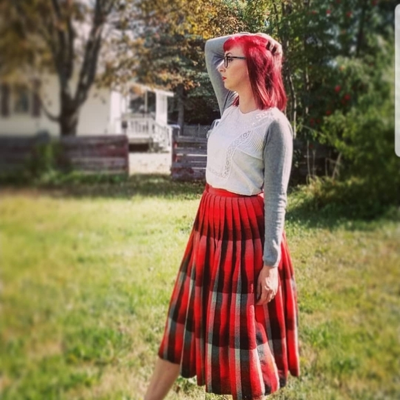 Meet your Posher, Melanie - Picture 3 of 5